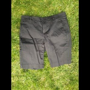 Black Banana Republic Avalon short